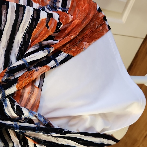 Graphic Relaxed Blouse with Blue and Orange Accents - Picture 5 of 8